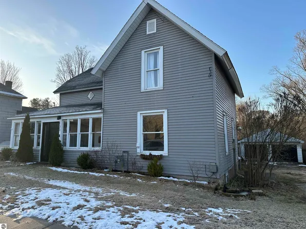 103 W Blair St, Kingsley, MI 49649