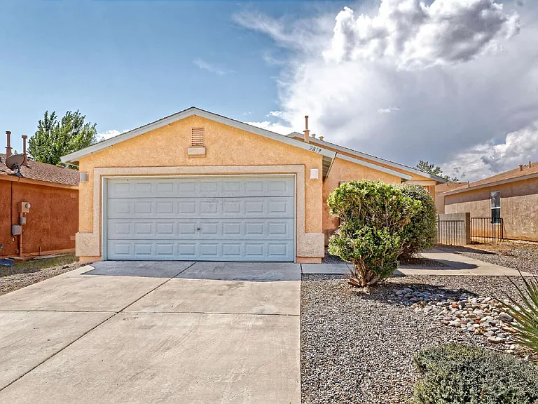 2819 Solano Del Sol Dr NE — Photo 1