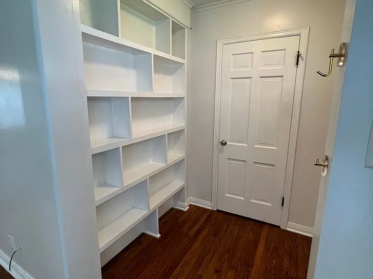 525 Farquhar St — Photo 3