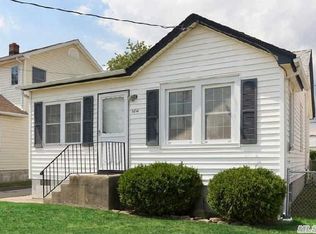 2841 Royle St, Bellmore, NY 11710