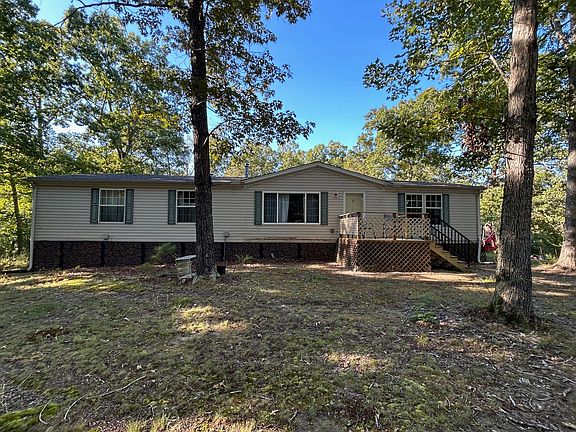 3rd image of 885 Sandys Camp Rd