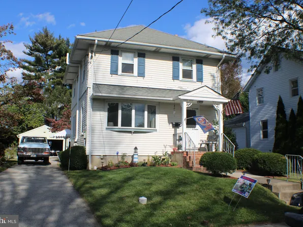 225 E Monument Ave, Hatboro, PA 19040