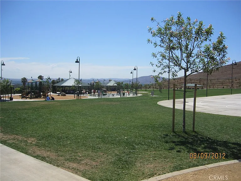5010 Golden Ave #B — Photo 11