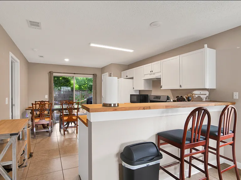 1059 Antigua Cir — Photo 6