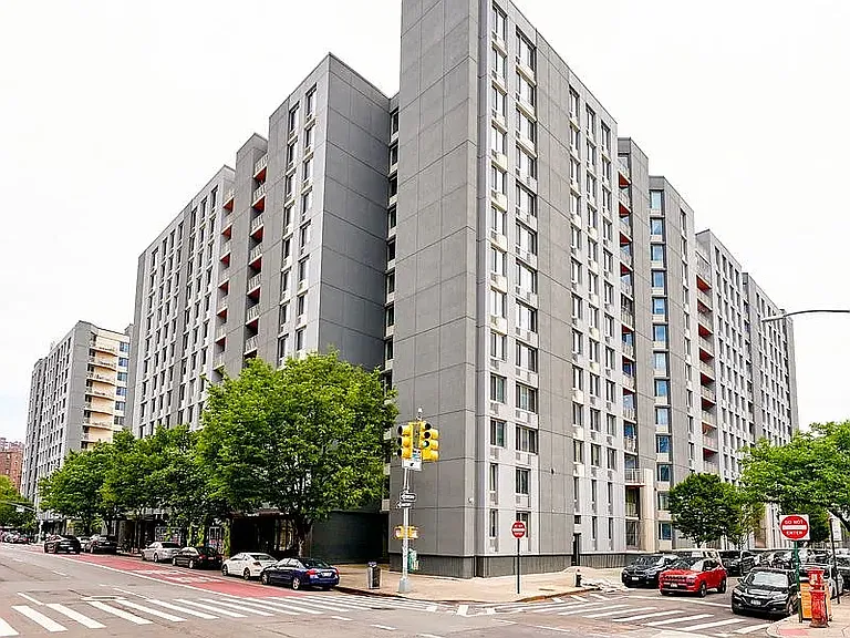 1964 1st Ave #7S — Photo 16