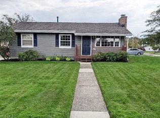 482 Myra Dr, Chardon, OH 44024