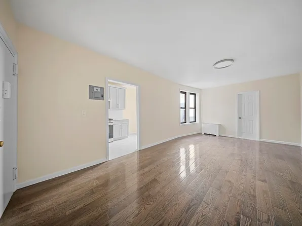 1372 Shakespeare Ave APT 4C, Bronx, NY 10452