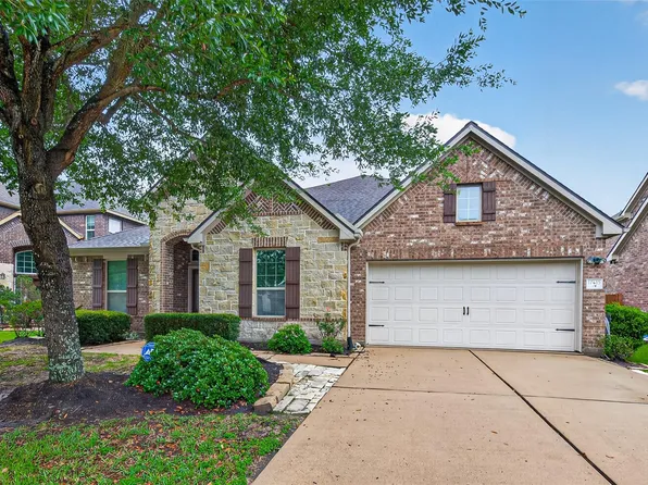 17415 Meadow Light Dr, Richmond, TX 77407