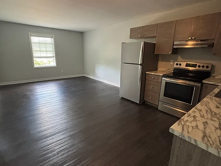 49 Taylor Ave — Photo 13
