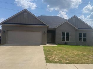 100 Grey Fox Dr, Conway, AR 72034