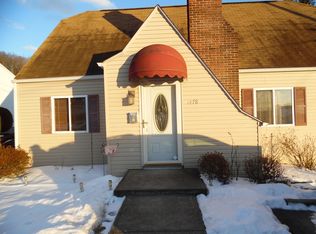 1478 Barry St, Fairmont, WV 26554