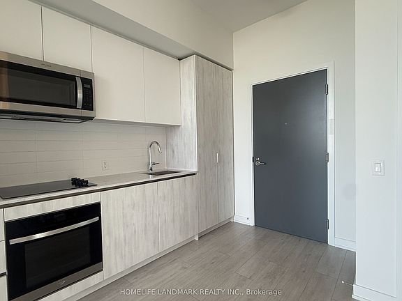 2nd image of 5858 Yonge St #Penthouse 23