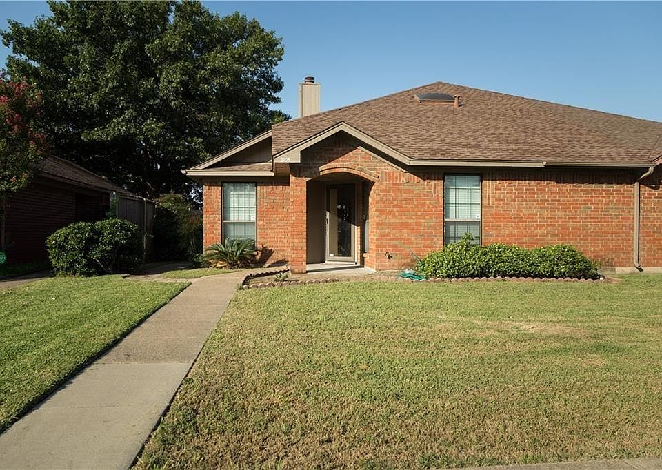 1st image of 2105 Prairie Creek Trl