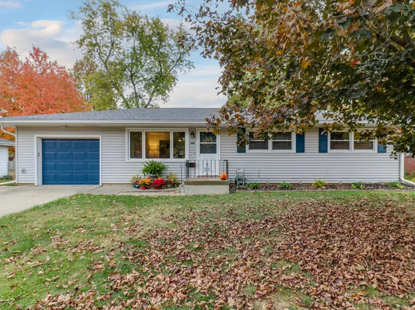 905 Sheridan Rd, Normal, IL 61761