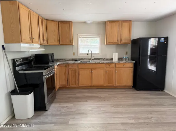 129 LAKE COMO Drive, Pomona Park, FL 32181