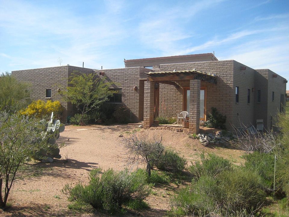 Gorgeous 1900 sq.ft. on 1.25 acres