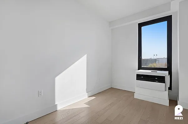 Rented by REZI | media 45