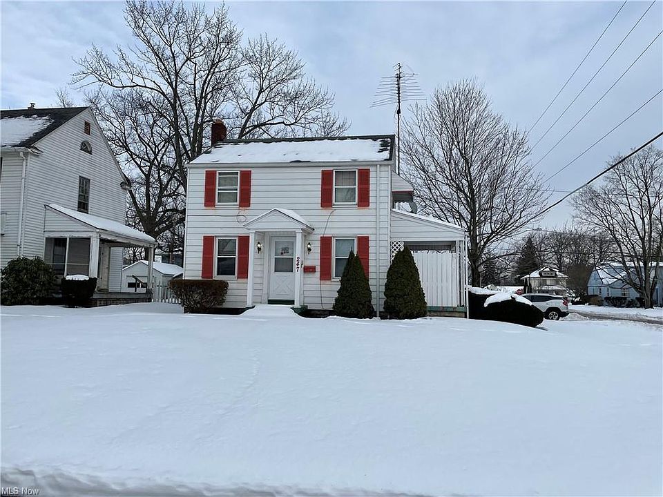 1st image of 247 Adelaide Ave SE
