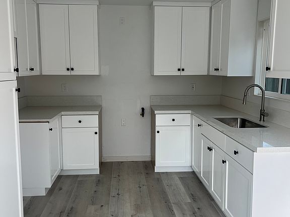 2nd image of 10245 Park St #D