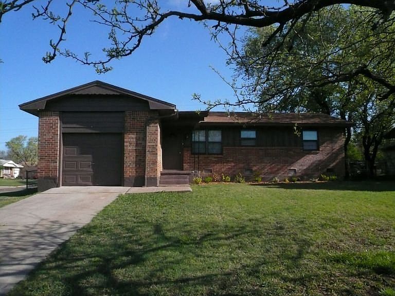 1st image of 5343 NW Ash Ave