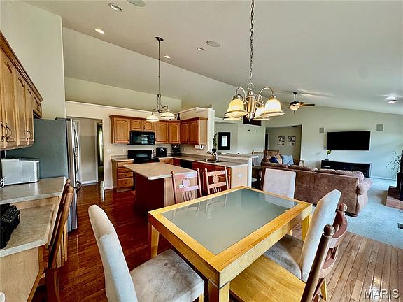 5th image of 4114 Banbury Pl