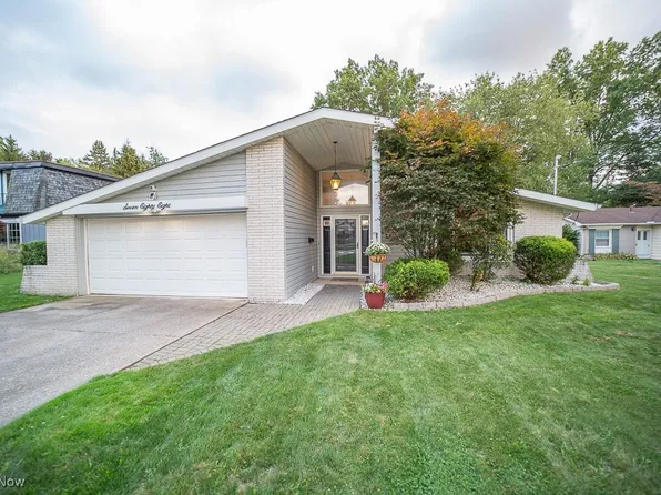 788 Valley Dr, Amherst, OH 44001