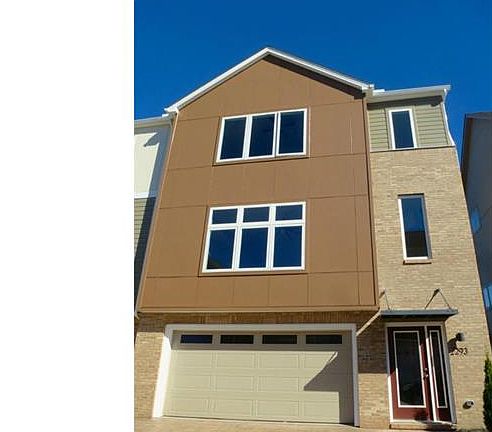 2nd image of 2346 City View Dr