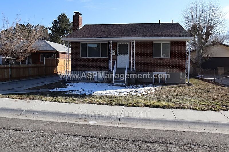 1st image of 1220 E Hudson Ave #A