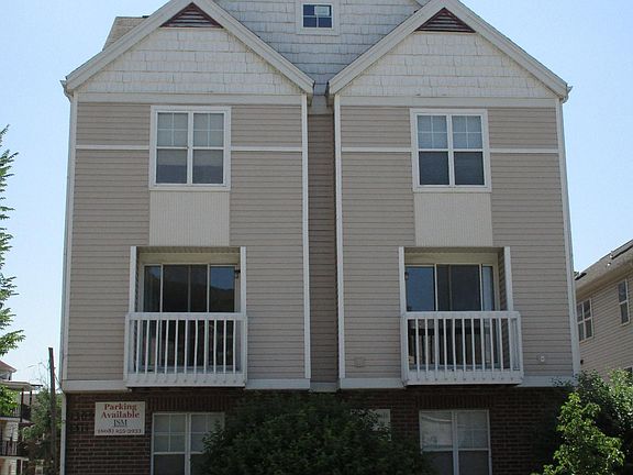 2nd image of 3-1309 W Dayton St #3