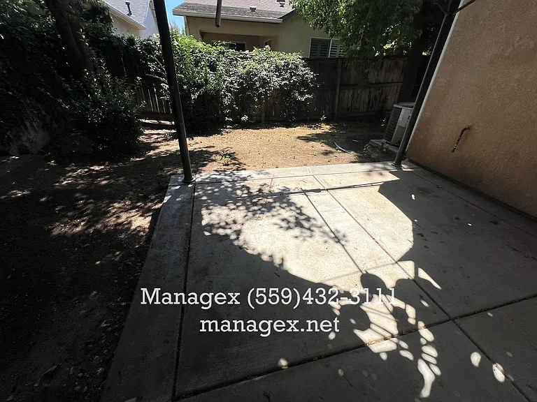 716 W Siena Ln — Photo 15