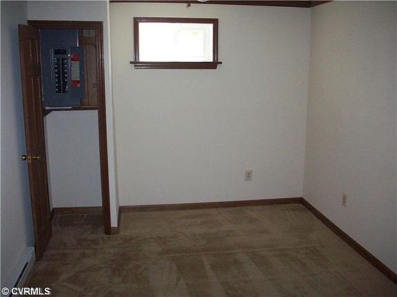 2nd image of 109 Webster Rd