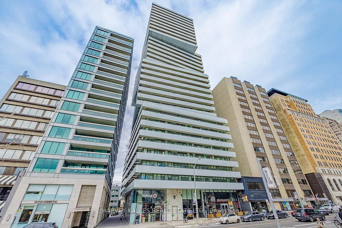 200 Bloor St W — Photo 1