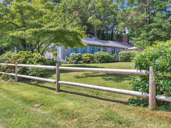 7 Pine Avenue, Mashpee, MA 02649