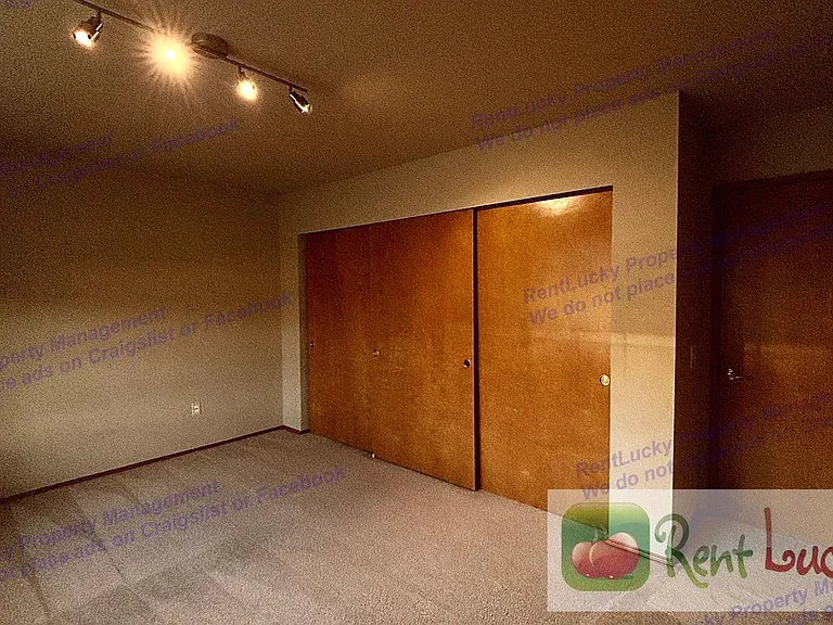5216 Ridge Dr NE — Photo 30