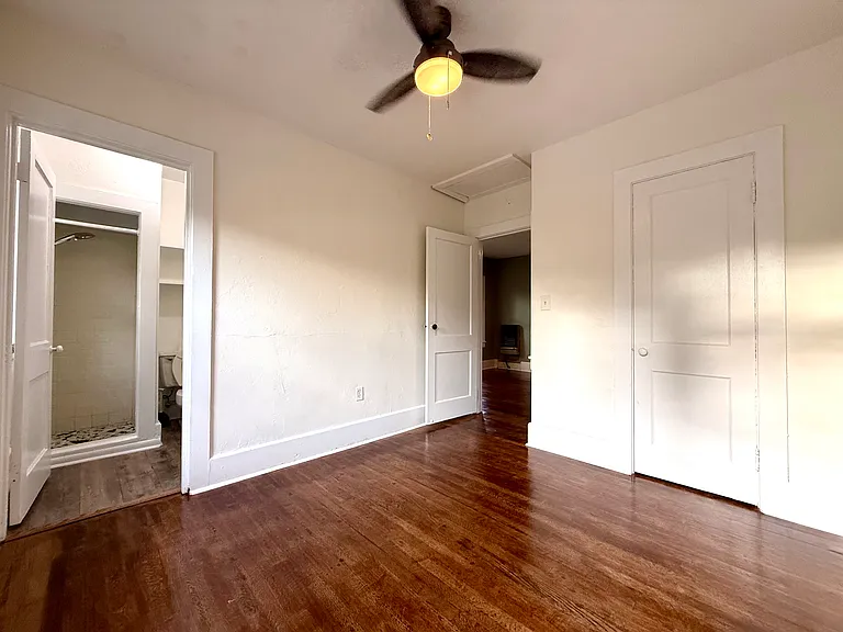 1017 6th St S #3 — Photo 7