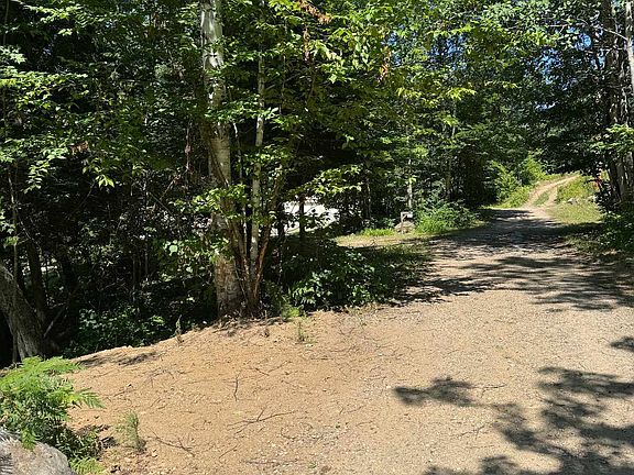 5th image of Chemin Du Lac De La Sucrerie