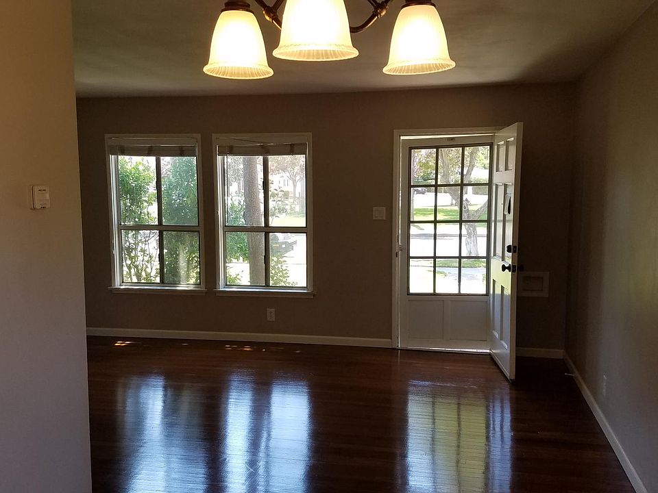 1st image of 504 N Rosemary Ln