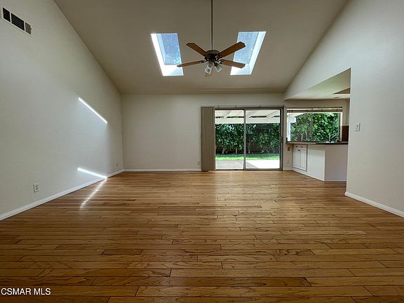 3rd image of 188 Wedgewood Cir