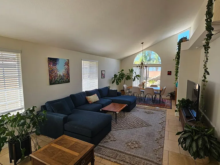 Carissa St — Photo 2