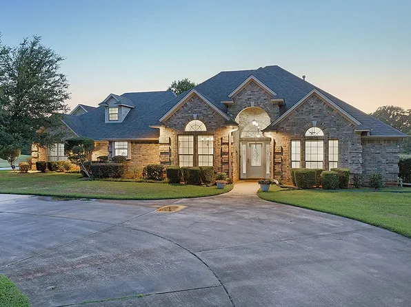 14 Red Oak Ln, Texarkana, TX 75503