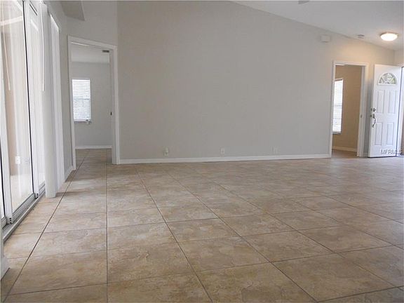 5th image of 7281 Maguire Ln