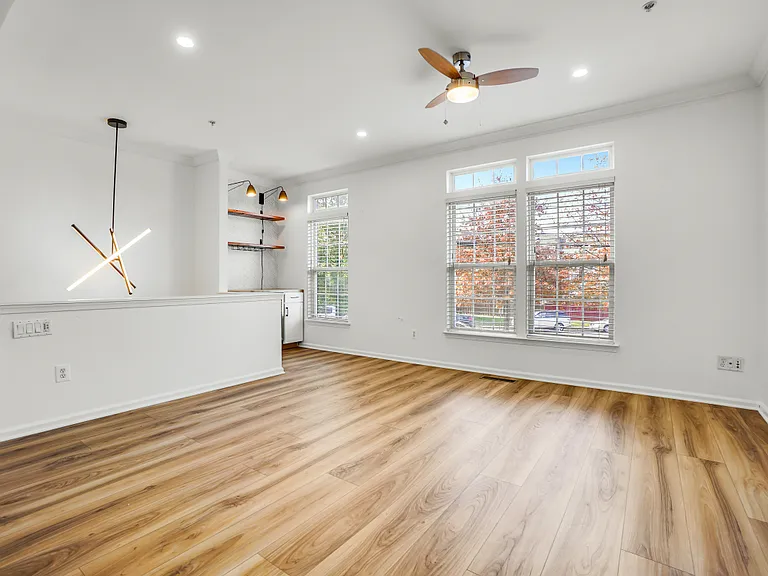 3603 Madison Ln — Photo 9