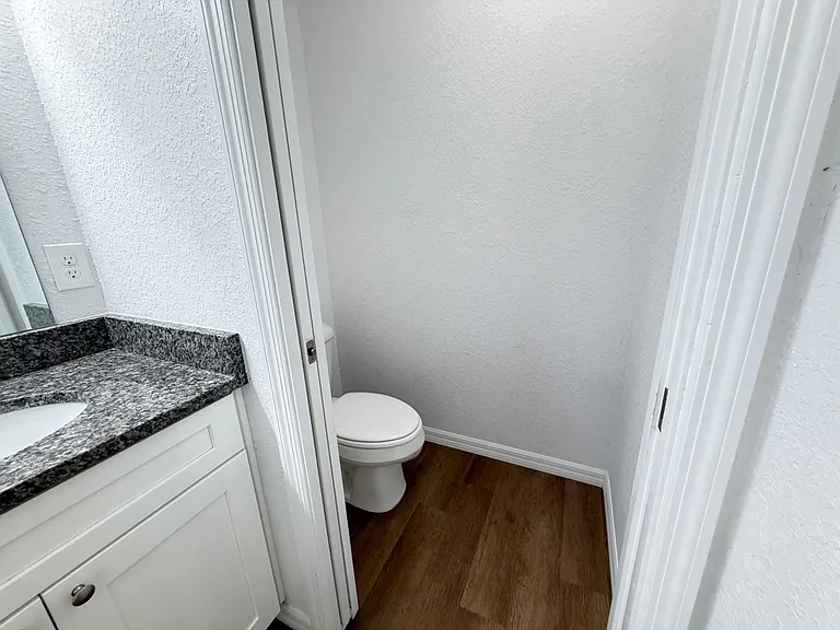 85 Maple Dr — Photo 18