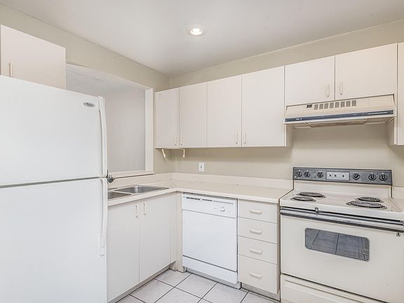 2nd image of 13511 S Indian River Dr APT 504