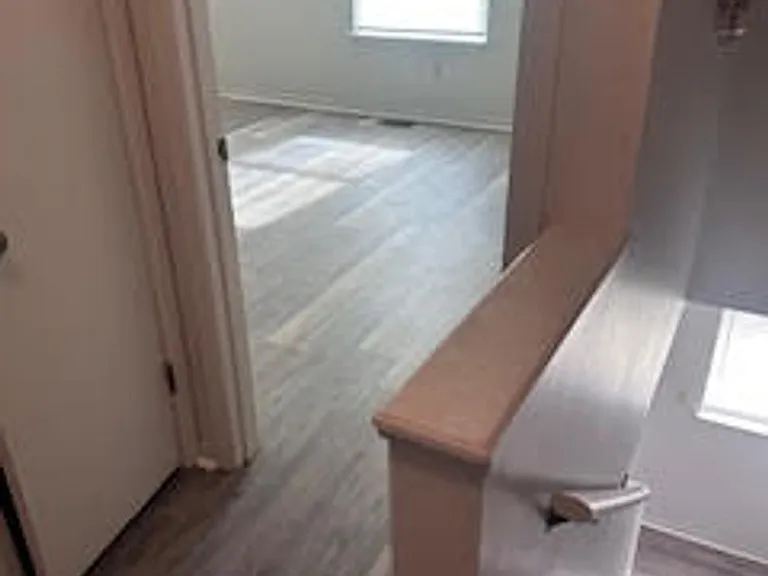 1516 Kraft Ave — Photo 8