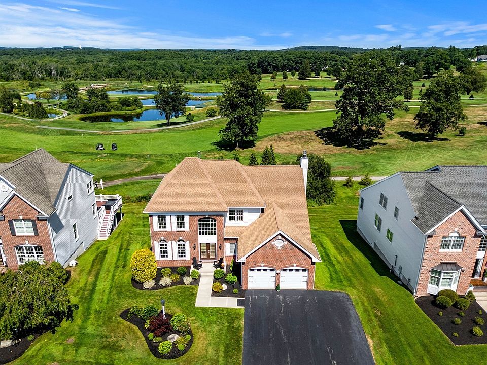 1st image of 15 Fairways Ln