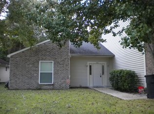 7482 Pennhill Dr, Baton Rouge, LA 70817