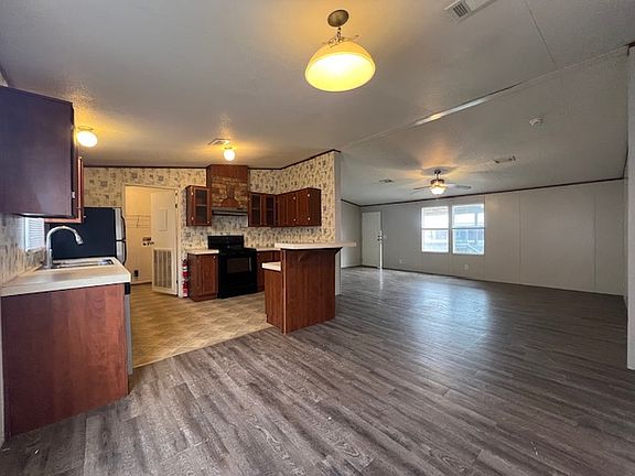 2nd image of 56 Willowbrook Ct