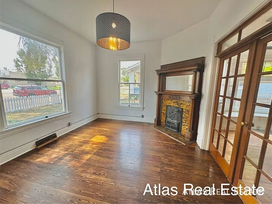 219 Jackson St — Photo 3