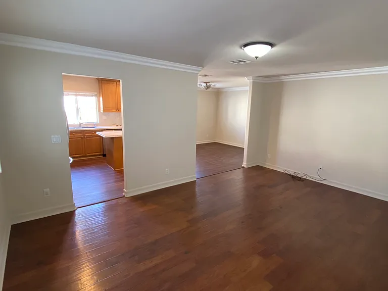 1458 Elin Pointe Dr — Photo 8